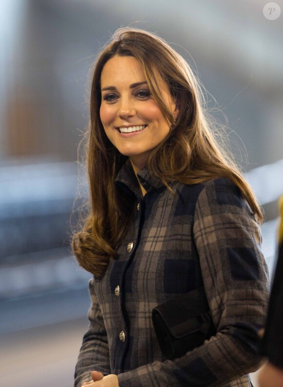 Kate Middleton et le prince William, qui portent en Ecosse le titre de comte et comtesse de Strathearn, visitaient le 4 avril 2013 l'Emirates Arena à Glasgow, qui accueillera les prochains Jeux du Commonwealth en 2014, lors de leur visite de deux jours.