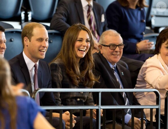 Kate Middleton et le prince William, qui portent en Ecosse le titre de comte et comtesse de Strathearn, visitaient le 4 avril 2013 l'Emirates Arena à Glasgow, qui accueillera les prochains Jeux du Commonwealth en 2014, lors de leur visite de deux jours.