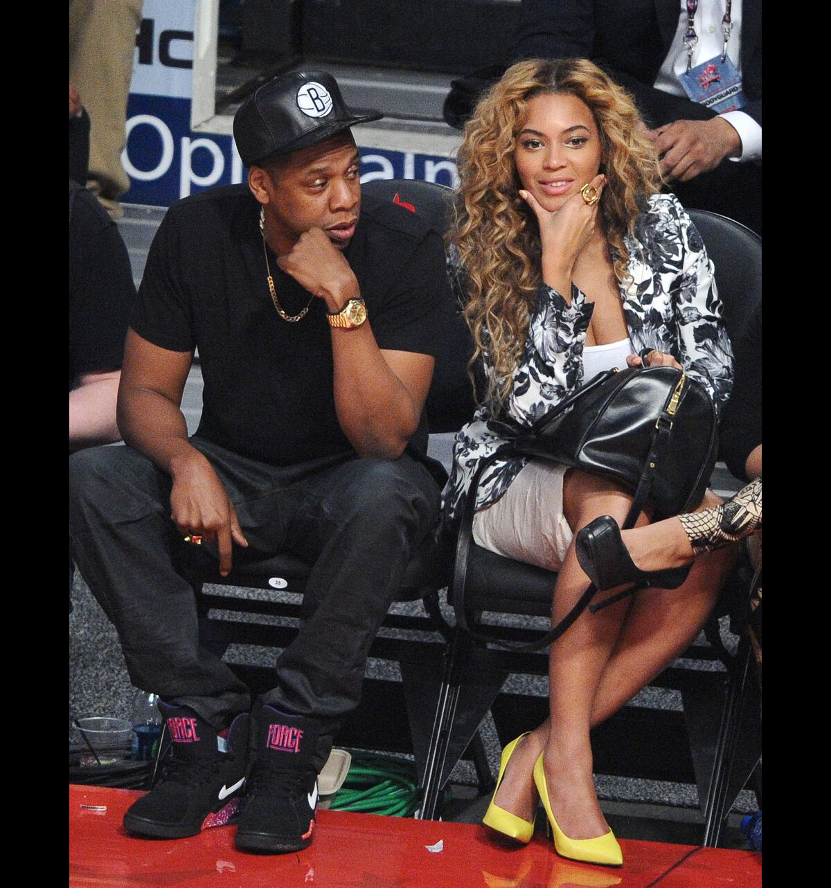Photo : Jay-Z et Beyoncé lors du NBA All-Star Game à Houston, le 17 ...