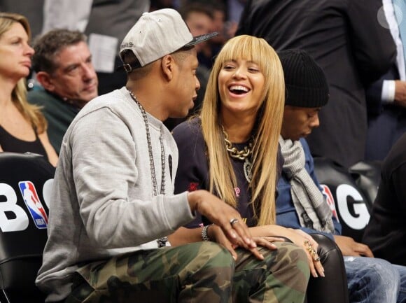 Beyoncé Knowles et Jay-Z lors de la rencontre entre les Brooklyn Nets et les New York Knicks au Barclays Center. Brooklyn, le 26 novembre 2013.