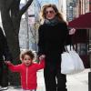 Ellen Pompeo, profite d'une journée en famille avec son mari Chris Ivery, et sa jeune fille Stella, à New York, le 4 avril 2013.