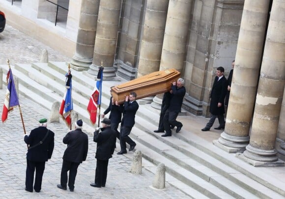 Obsèques d'Élisabeth de Gaulle, décédée à l'âge de 88 ans. La cérémonie a eu lieu en la cathédrale Saint-Louis des Invalides à Paris. Elle était la fille du Général Charles de Gaulle et a été la Présidente de la Fondation Anne de Gaulle de 1979 à 1988. A Paris le 6 avril 2013.