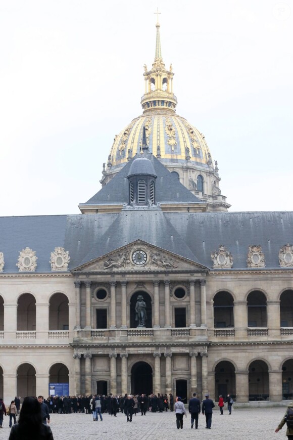 Obsèques d'Élisabeth de Gaulle, décédée à l'âge de 88 ans. La cérémonie a eu lieu en la cathédrale Saint-Louis des Invalides à Paris. Elle était la fille du Général Charles de Gaulle et a été la Présidente de la Fondation Anne de Gaulle de 1979 à 1988. A Paris le 6 avril 2013.