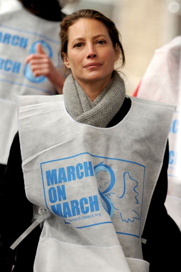 Christy Turlington lors de l'événement March On March au QG des Nations Unies à New York. Le 8 mars 2013.