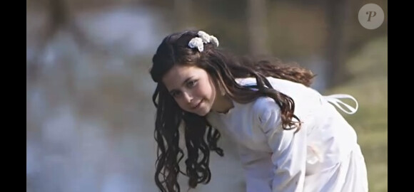 Thérèse, dans le clip de "Vivre d'amour".