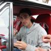 Javier Pastore quitte le Camp des Loges à Saint-Germain-en Laye à bord de sa belle Chevrolet Camaro, le 8 avril 2013