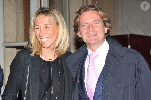 Charles Beigbeder et sa femme à Paris le 9 avril 2013 à l'occasion du gala annuel donné en l'honneur de la fondation Maud Fontenoy à l'hôtel de la Marine
