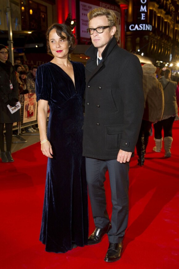 Simon Baker et sa femme Rebecca Rigg en janvier 2013 à Londres