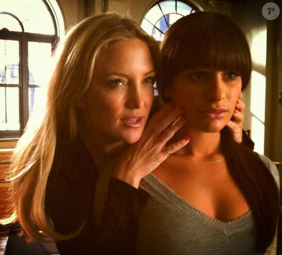 Lea Michele et Kate Hudson sur le tournage de la 4e saison de Glee. Photo postée sur le compte Twitter de Lea Michele.