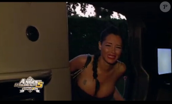 Nabilla dans Les Anges de la télé-réalité 5 sur NRJ 12 le vendredi 12 avril 2013