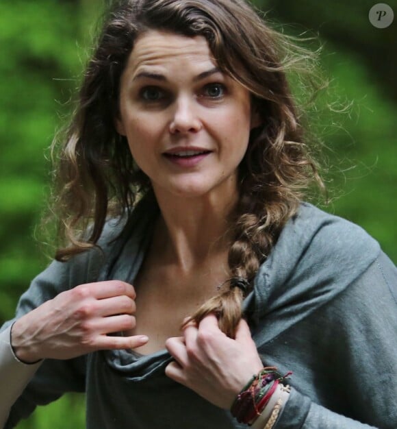 Keri Russell surprise sur le tournage du film Dawn of the Planet of the Apes  à Vancouver, le 12 avril 2013.