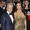 Michael Douglas et son épouse Catherine Zeta Jones à la cérémonie des Oscars le 24 février 2013