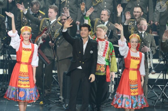 Exclusif - Les Choeurs de l'Armée Rouge et Vincent Niclo au Palais des Congres à Paris, le 10 mars 2013.