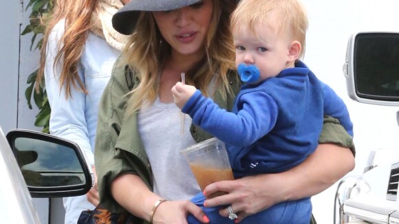 Hilary Duff : De fêtarde à Coachella à maman attendrie, il n'y a qu'un pas