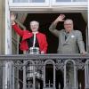 La reine et le prince consort Henrik. La reine Margrethe II de Danemark célébrait le 16 avril 2013 son 73e anniversaire au balcon du palais Christian IX à Amalienborg, Copenhague, entourée de sa famille.