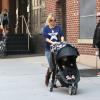 Kate Hudson, son fils Ryder, son fiancé Matthew Bellamy et leur fils Bingham se promènent à New York, le 17 avril 2013.