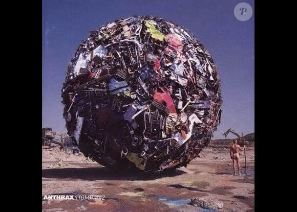 Stomp 442 d'Anthrax (1995), une pochette signée Storm Thorgerson, grand collaborateur de Pink Floyd décédé en avril 2013