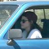 Exclu - Kristen Stewart, seule au volant d'un pick-up, le samedi 20 avril 2013 à Los Angeles.