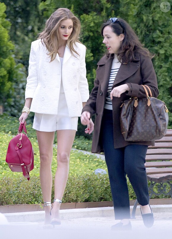 Exclusif - Olivia Palermo et une amie se promènent à Madrid, le 24 avril 2013.