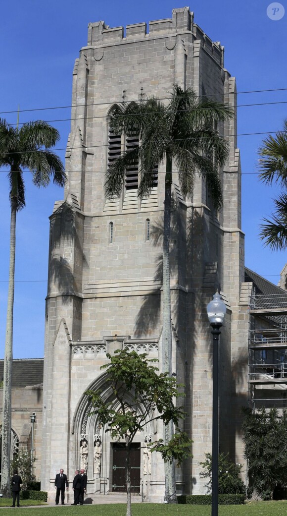 Michael Jordan et Yvette Prieto se sont dit oui l'église Bethesda-by-the-Sea à Palm Beach, le 27 avril 2013
