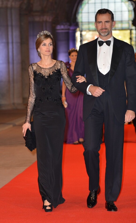 La princesse Letizia et le prince Felipe d'Espagne - Dîner d'adieu de la reine Beatrix des Pays-Bas au Rijksmuseum à Amsterdam, le 29 avril 2013.