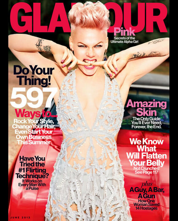 Pink fait la couverture du magazine Glamour US pour le mois de juin 2013.