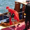 La reine Margrethe II de Danemark et le prince consort Henrik ont embarqué à bord du yacht royal, le Dannebrog, le 3 mai 2013 à Copenhague, marquant le coup d'envoi de leur tournée estivale annuelle. Premier arrêt : Helsingor.