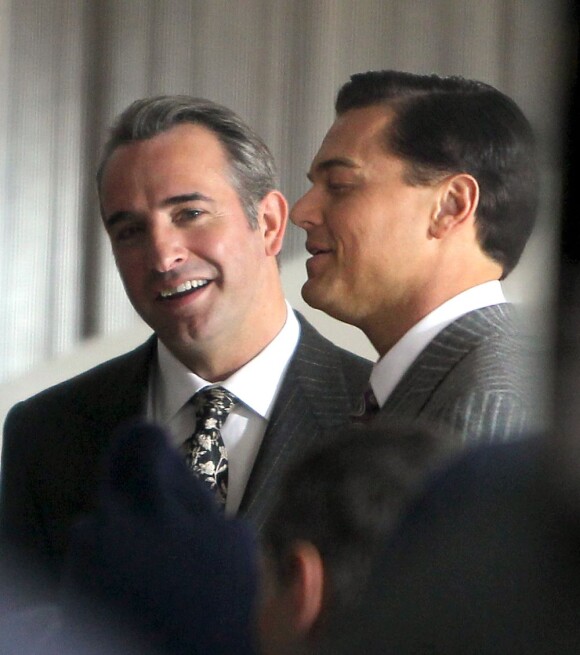 Jean Dujardin et Leonardo DiCaprio sur le tournage de "The Wolf of Wall Street" de Martin Scorsese, à New York le 27 novembre 2012.
