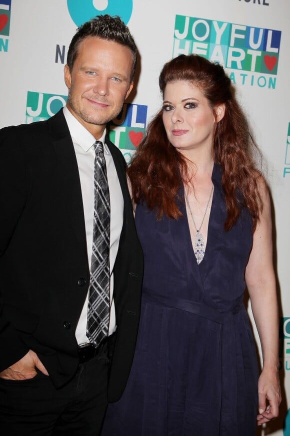 Will Chase et Debra Messing à la soirée de charité organisée par la Joyful Heart Foundation à New York, le 9 mai 2013.