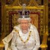 Elizabeth II, souveraine indestructible du Royaume-Uni, assistait à la cérémonie d'ouverture du Parlement, à Londres, le 8 mai. Il n'y a pas à dire, sur le trône, pas besoin de pousser la concurrence, c'est la meilleure !