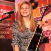 Louane en showcase The Voice 2 au Furet du Nord organisé par la radio Mona fm à Lille le 29 avril 2013.