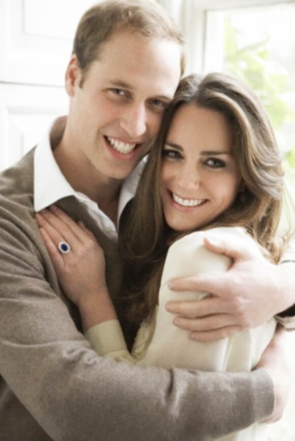 Portrait du prince William et de Kate Middleton par Mario Testino à l'occasion de leurs fiançailles en novembre 2010.