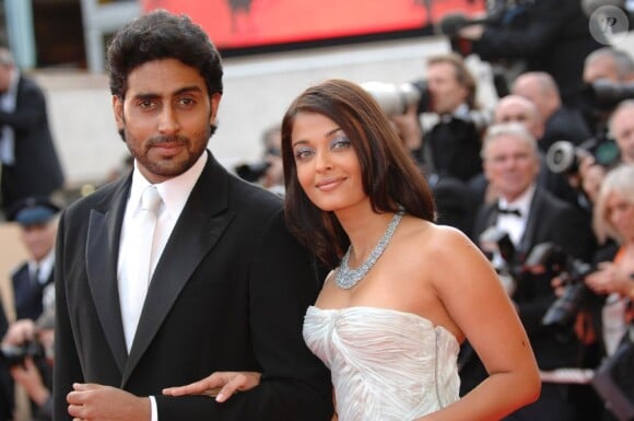 Aishwarya Rai et son mari Abhishek Bachchan arrivant au Festival de Cannes 2007