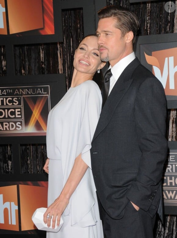 Angelina Jolie et Brad Pitt durant les Critics Choice Awards à Santa Monica le 8 janvier 2009
