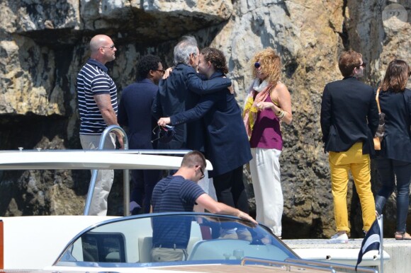 Steven Spielberg quitte l'hôtel Cap-Eden-Roc à Antibes, le 14 mai 2013.
