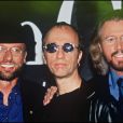  Maurice, Robin et Barry Gibb, des Bee Gees, à Londres, le 3 juin 1998.  