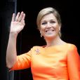  La reine Maxima, flashy mais patriote, et le roi Willem-Alexander des Pays-Bas remettaient le 16 mai 2013 les prix annuels du Fonds Orange, à Amsterdam. 