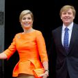  La reine Maxima et le roi Willem-Alexander des Pays-Bas remettaient le 16 mai 2013 les prix annuels du Fonds Orange, à Amsterdam. 