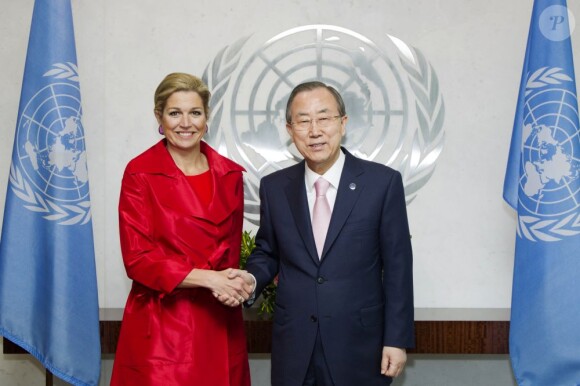 La reine Maxima des Pays-Bas à New York au siège de l'ONU avec le Secrétaire général Ban-ki moon, le 7 mai 2013.
