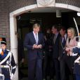  Le roi Willem-Alexander des Pays-Bas inaugurant à La Haye les nouveaux bâtiments du ministère de la Défense, le 15 mai 2013. 