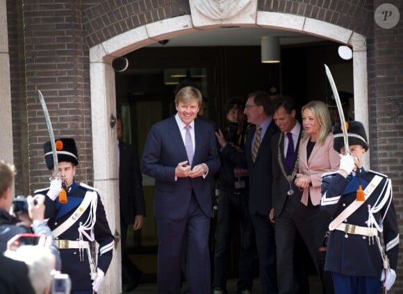 Le roi Willem-Alexander des Pays-Bas inaugurant à La Haye les nouveaux bâtiments du ministère de la Défense, le 15 mai 2013.