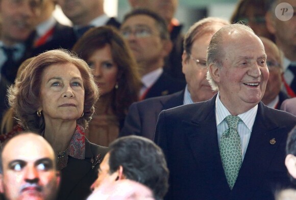 Le roi Juan Carlos Ier d'Espagne, avec la reine Sofia à ses côtés, présidait le 17 mai 2013 à Santiago Bernabeu la finale de la Coupe du Roi, soldée par la victoire de l'Atletico aux dépens du Real, 2-1 après prolongations.