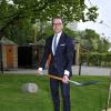 Le prince Daniel de Suède inaugurait le Tennis Park de Stockholm le 20 mai 2013, au Royal Lawn Tennis Club.