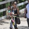 Denise Richards emmène ses filles Sam, Lola et Eloise faire du cheval à Los Angeles, le 19 mai 2013.