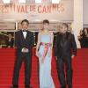 Takashi Miike, Nanako Matsushima et Takao Osawa lors de la montée des marches lors du 66e Festival de Cannes le 20 mai 2013.