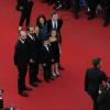 L'équipe du film Le Passé : les acteurs Ali Mosaffa, Elyes Aguis, Jeanne Jestin, le réalisateur Asghar Farhad, l'actrice Bérénice Bejo et le producteur Alexandre Mallet-Guy lors de la montée des marches de la cérémonie de clôture lors du Festival de Cannes le 26 mai 2013