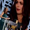 Surprise et émue, Bérénice Bejo reçoit son prix d'interprétation pour Le Passé au Festival de Cannes le 26 mai 2013