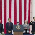 Le président des États-Unis Barack Obama au côté de Charles Hagel, secrétaire de la Défense, lors de son discours pour le "Jour du souvenir" de toutes les guerres menées par les États-Unis. Lundi 27 mai 2013 à Washington.