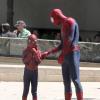 Andrew Garfield et son double sur le tournage de The Amazing Spider-Man 2 à New York City, le 27 mai 2013.