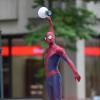 Andrew Garfield fait le show sur le tournage de The Amazing Spider-Man 2 à New York City, le 27 mai 2013.